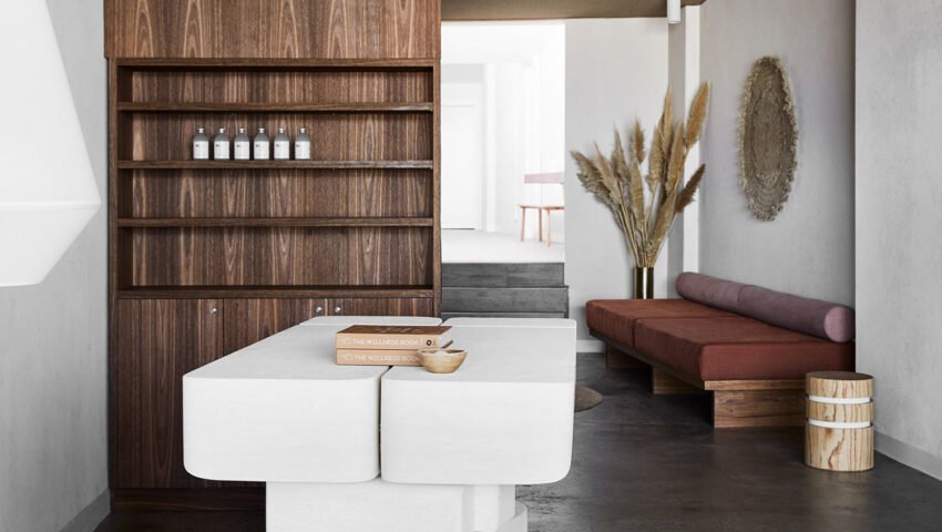 Building a private house in Portugal